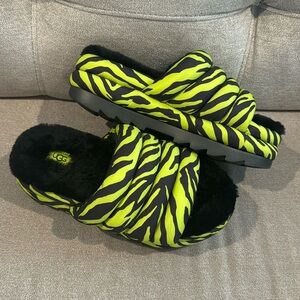 UGG Maxi Slide Tiger Print